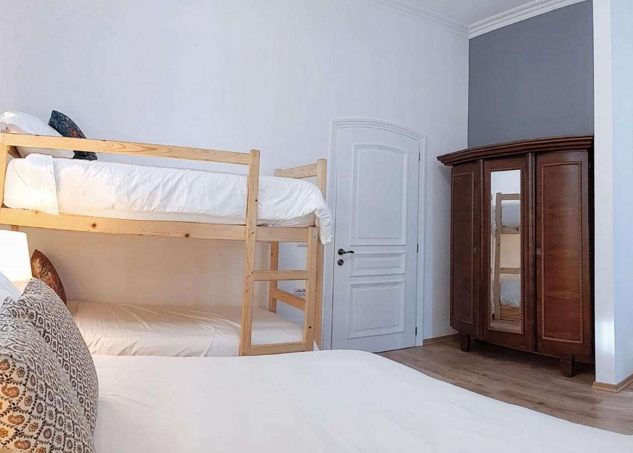 Seven Cafe & Hotel Pogradec Kültér fotó